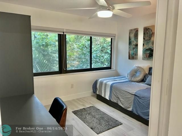 For Rent: $3,975 (2 beds, 2 baths, 1192 Square Feet)