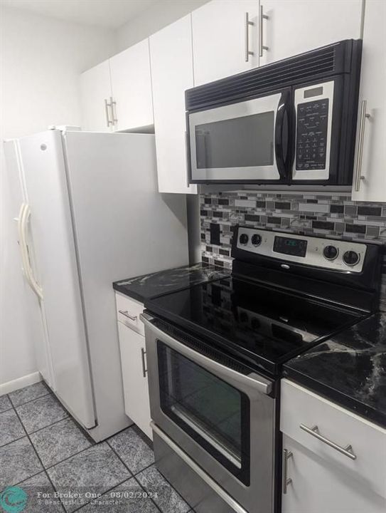 For Rent: $1,800 (1 beds, 1 baths, 0 Square Feet)