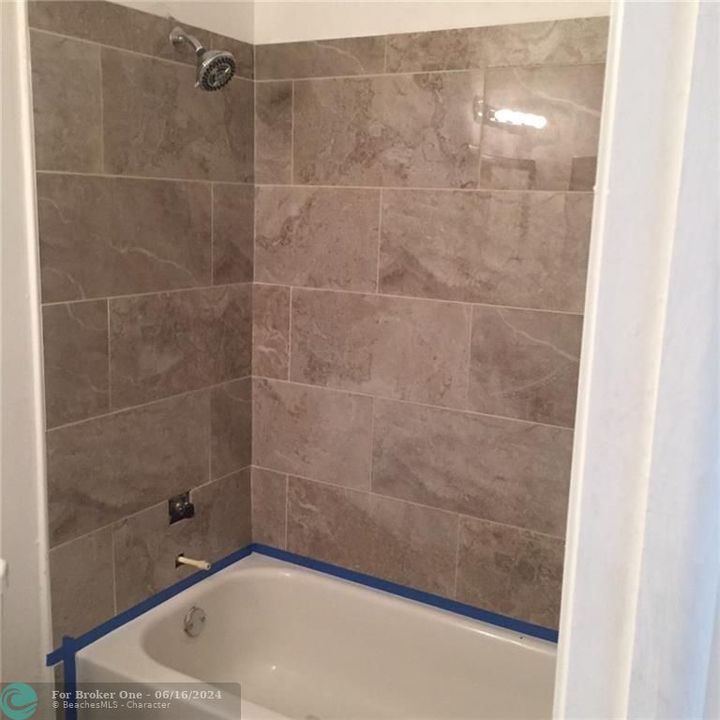 For Rent: $1,625 (1 beds, 1 baths, 559 Square Feet)