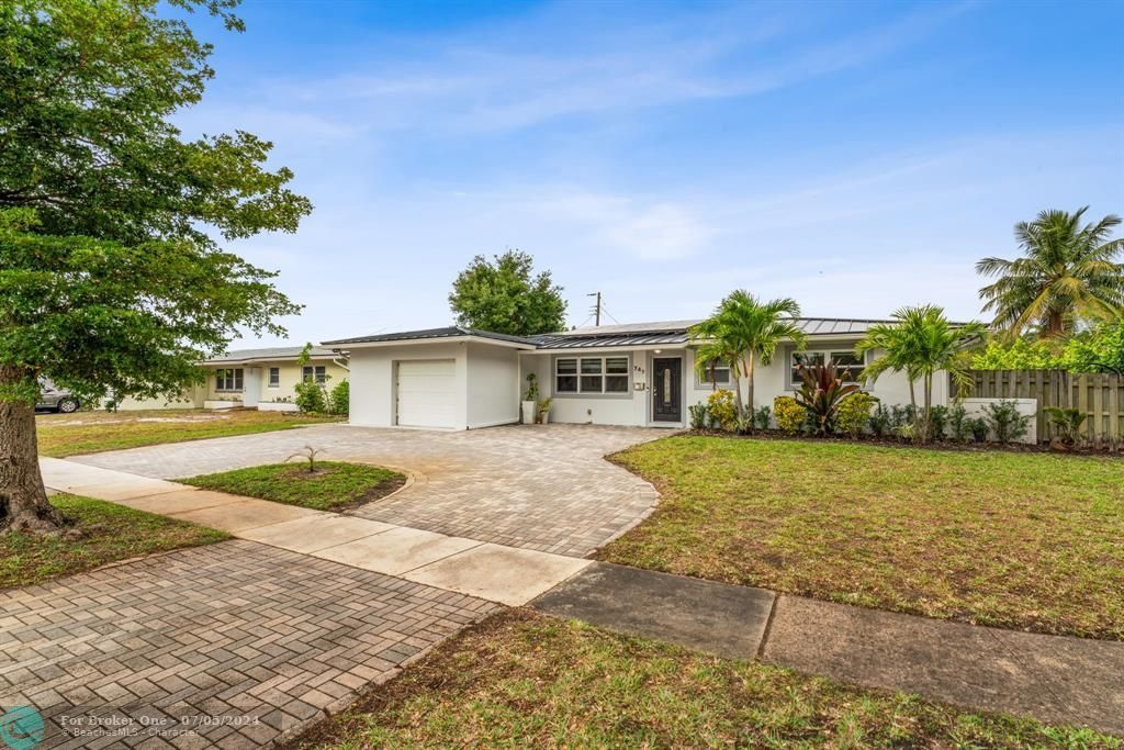 Active With Contract: $649,000 (3 beds, 2 baths, 1683 Square Feet)