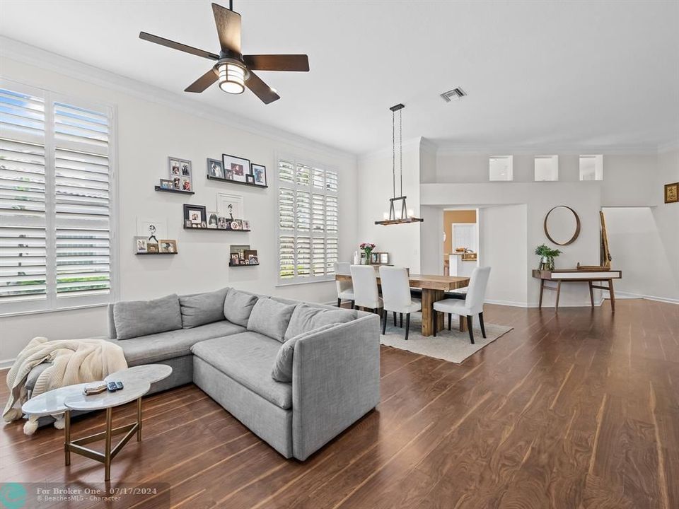 Active With Contract: $1,050,000 (3 beds, 3 baths, 2446 Square Feet)