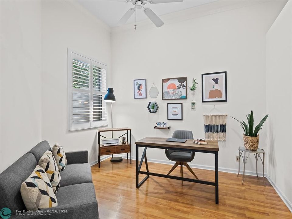 Active With Contract: $1,050,000 (3 beds, 3 baths, 2446 Square Feet)