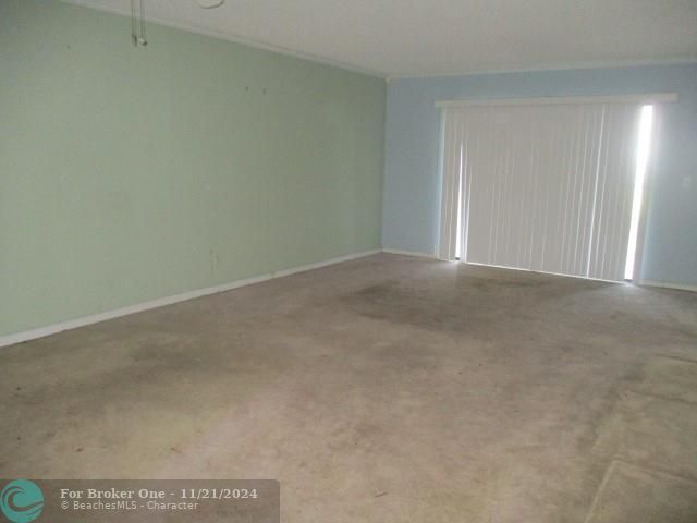 For Sale: $162,450 (2 beds, 2 baths, 1330 Square Feet)