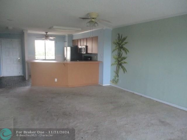 For Sale: $162,450 (2 beds, 2 baths, 1330 Square Feet)