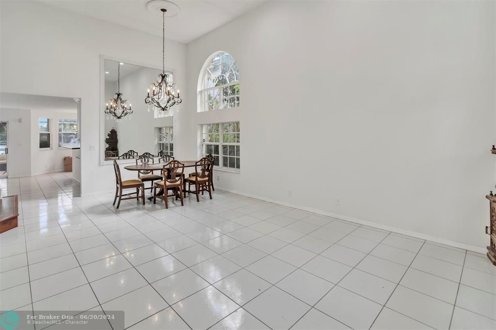 Active With Contract: $585,000 (3 beds, 3 baths, 2110 Square Feet)