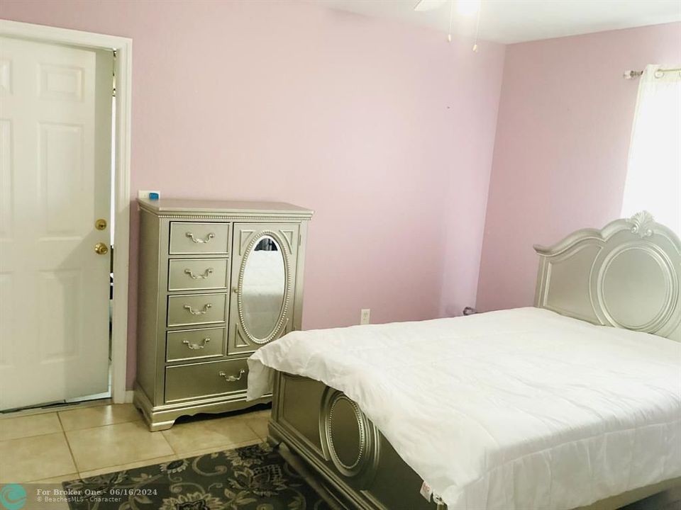 En Venta: $179,000 (3 camas, 2 baños, 1116 Pies cuadrados)
