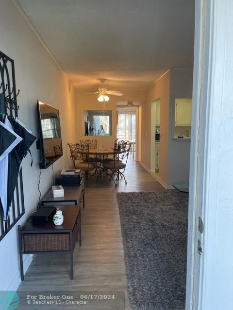 For Sale: $124,000 (1 beds, 1 baths, 595 Square Feet)