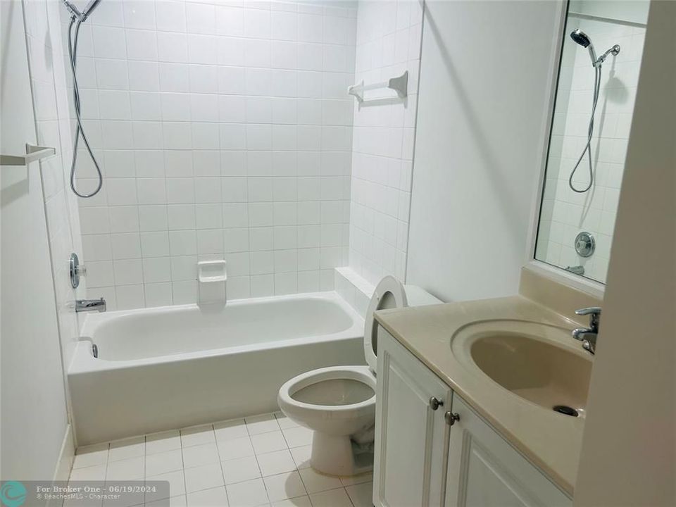 出租: $2,500 (2 贝兹, 2 浴室, 1600 平方英尺)