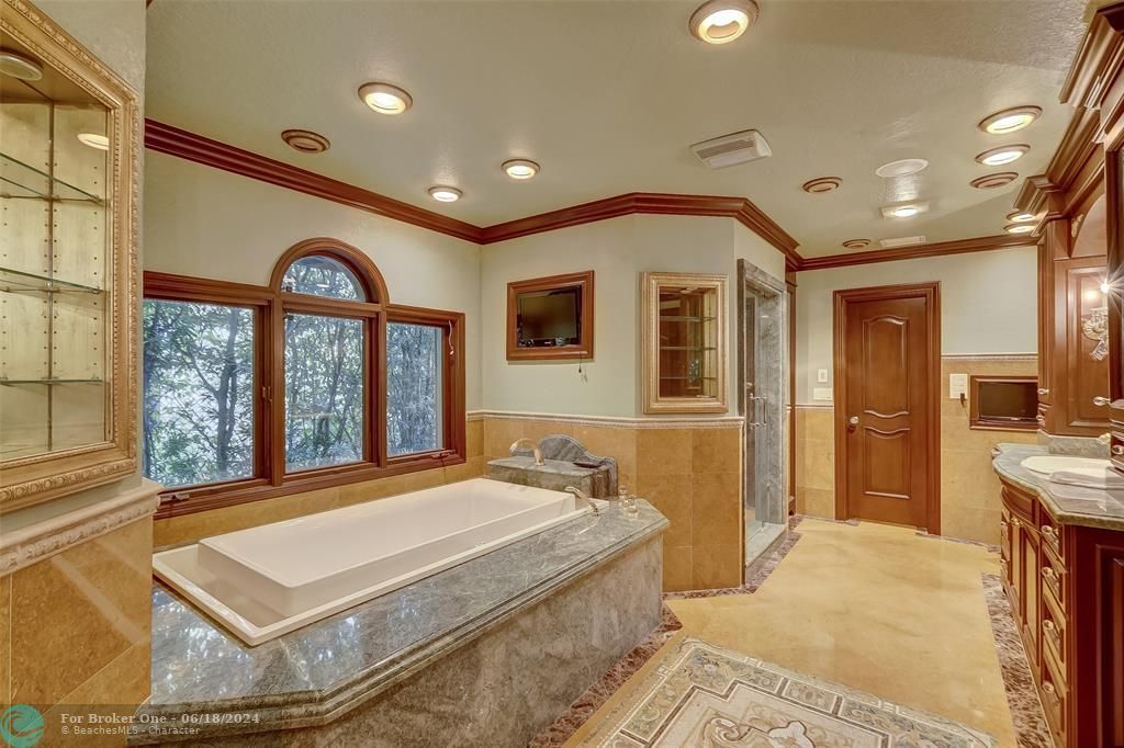 В аренду: $40,000 (6 спален, 7 ванн, 11863 Квадратных фут)