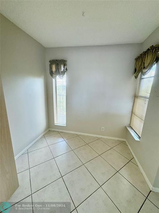 Recently Rented: $2,300 (2 beds, 2 baths, 1130 Square Feet)