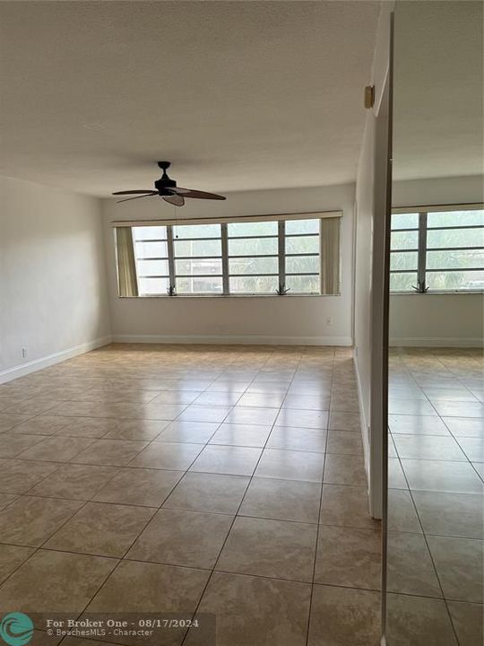 Active With Contract: $129,900 (1 beds, 1 baths, 770 Square Feet)