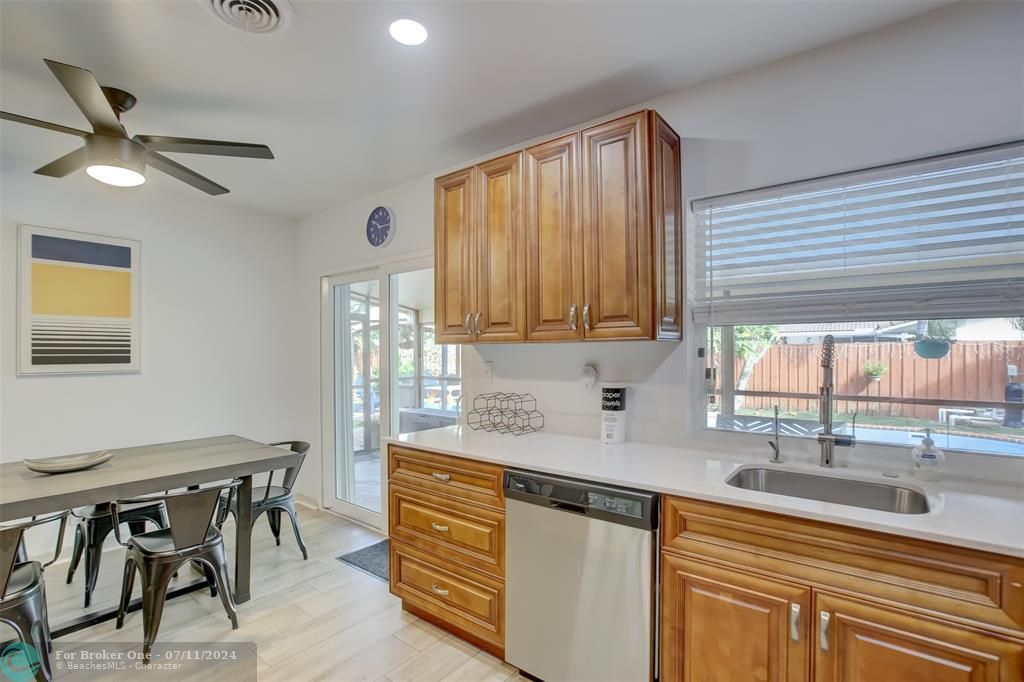 For Sale: $689,000 (3 beds, 2 baths, 1278 Square Feet)