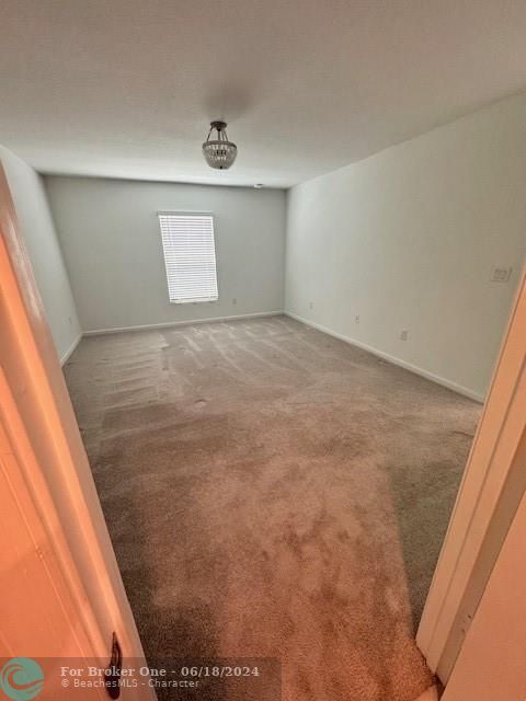 For Rent: $2,450 (3 beds, 2 baths, 1635 Square Feet)