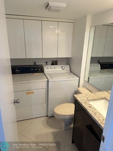 For Rent: $2,600 (2 beds, 2 baths, 1236 Square Feet)