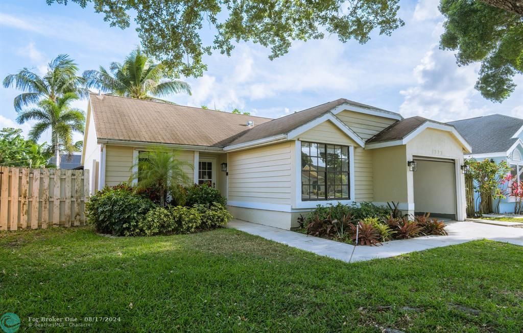 For Sale: $509,000 (3 beds, 2 baths, 1231 Square Feet)