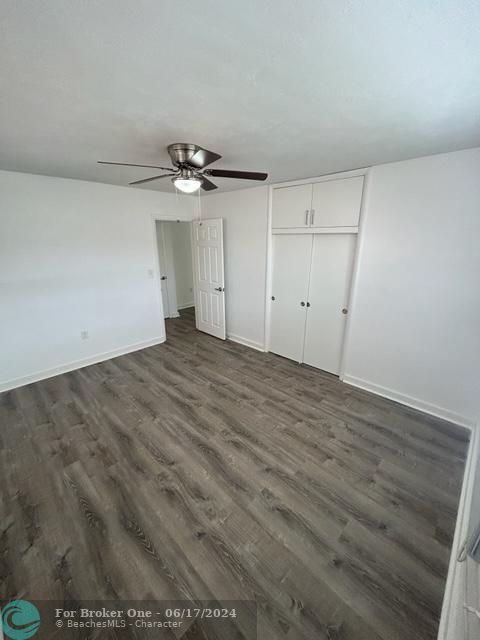 Active With Contract: $1,550 (1 beds, 1 baths, 0 Square Feet)