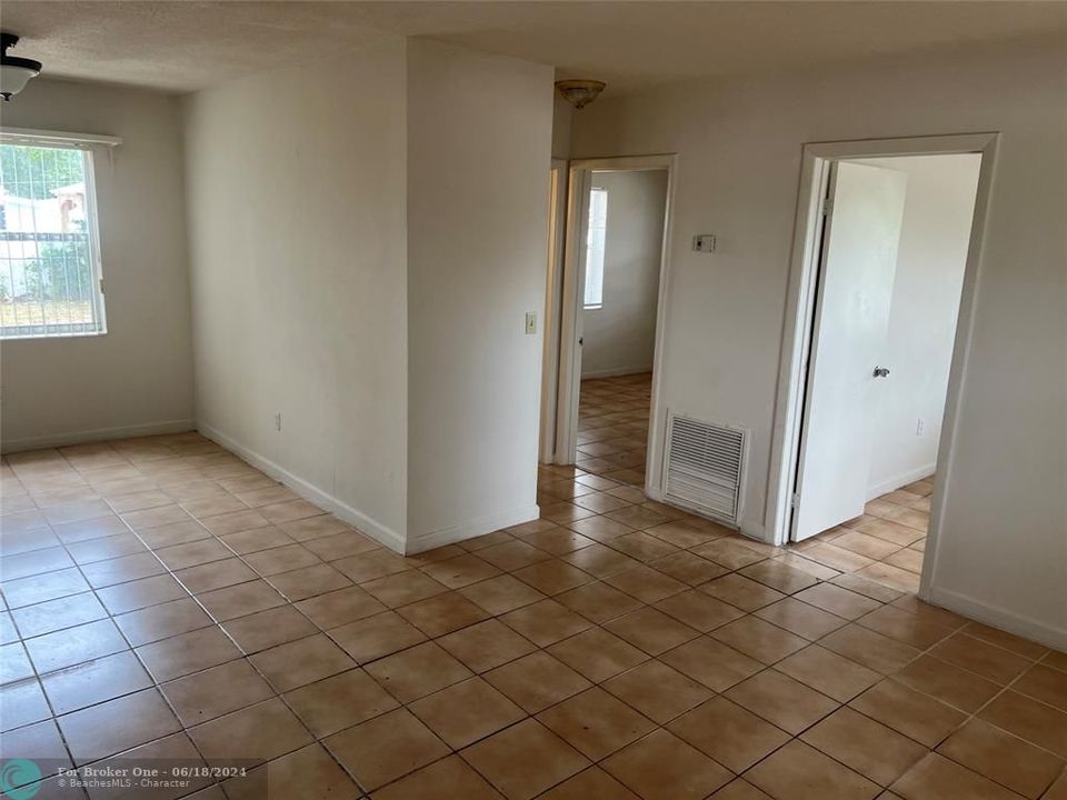 For Rent: $2,800 (4 beds, 2 baths, 0 Square Feet)