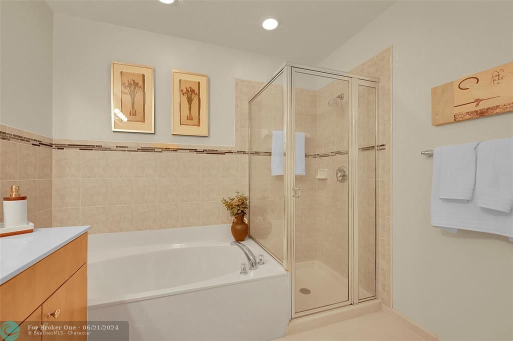 待售: $450,000 (3 贝兹, 2 浴室, 1750 平方英尺)
