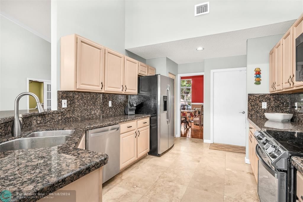 Active With Contract: $689,000 (4 beds, 2 baths, 2311 Square Feet)