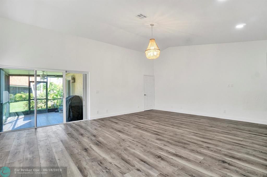 Active With Contract: $680,000 (3 beds, 2 baths, 1768 Square Feet)