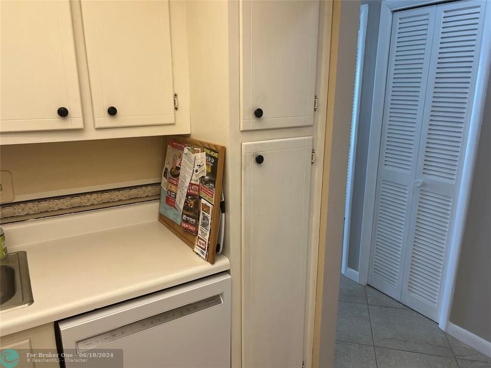 For Rent: $4,000 (2 beds, 2 baths, 0 Square Feet)