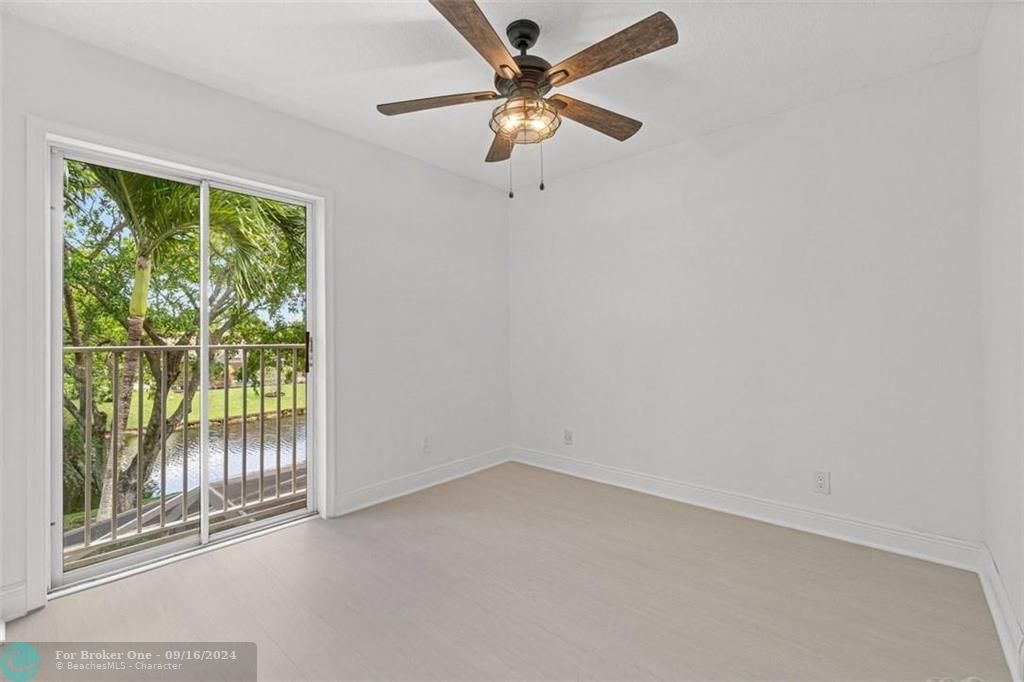 Active With Contract: $4,500 (4 beds, 2 baths, 1984 Square Feet)