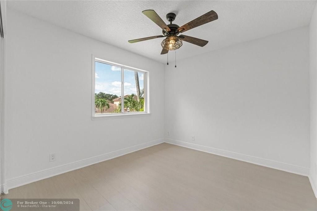 Active With Contract: $4,500 (4 beds, 2 baths, 1984 Square Feet)