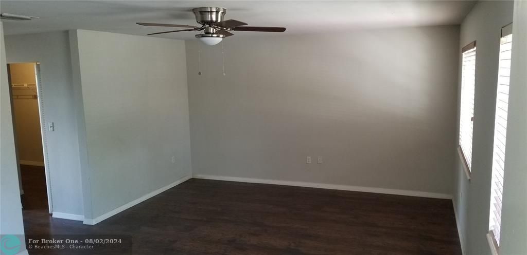 Active With Contract: $3,950 (4 beds, 2 baths, 2340 Square Feet)