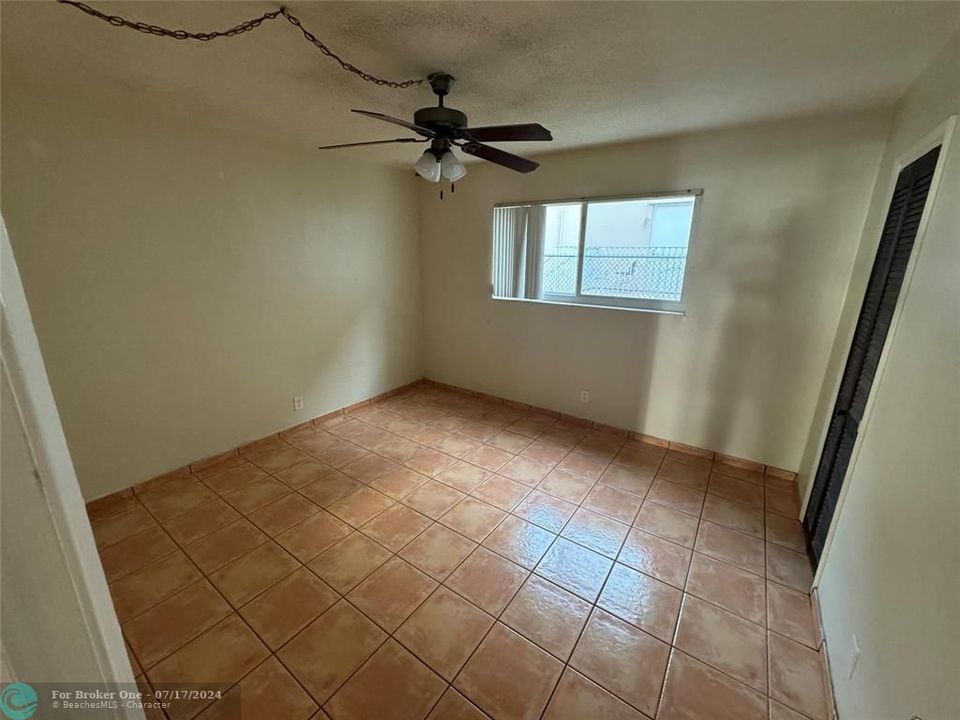 For Rent: $1,495 (1 beds, 1 baths, 588 Square Feet)