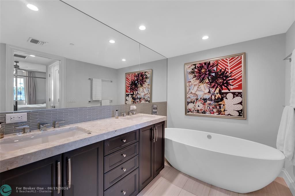 Active With Contract: $1,975,000 (3 beds, 3 baths, 2067 Square Feet)