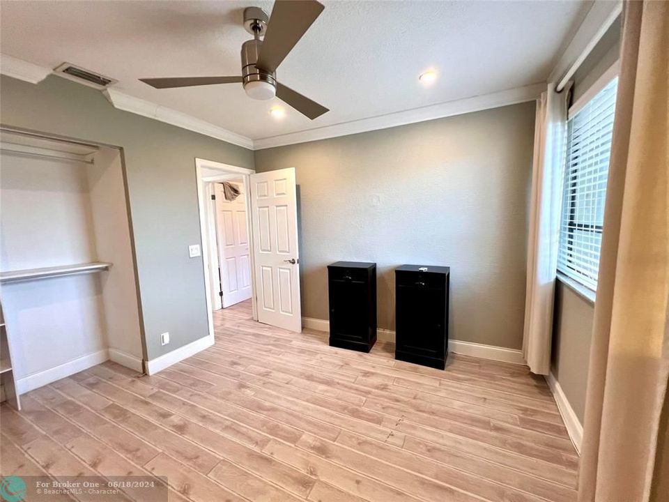 For Rent: $2,500 (2 beds, 2 baths, 1054 Square Feet)