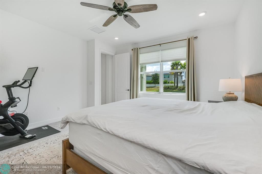 For Sale: $645,000 (3 beds, 2 baths, 2061 Square Feet)