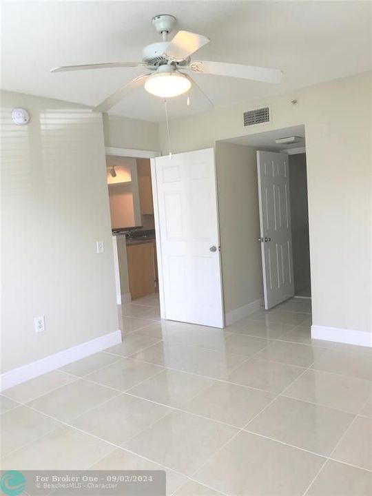 For Rent: $2,250 (2 beds, 2 baths, 1008 Square Feet)