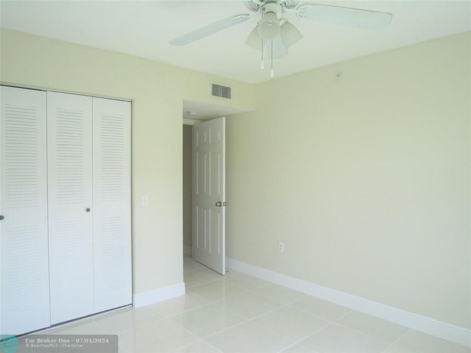 For Rent: $2,250 (2 beds, 2 baths, 1008 Square Feet)