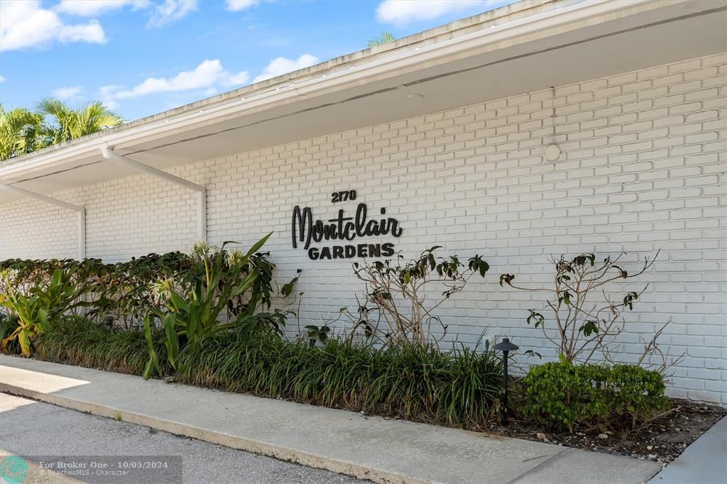 Recently Sold: $200,000 (1 beds, 1 baths, 700 Square Feet)