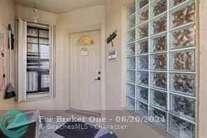 Active With Contract: $355,000 (2 beds, 2 baths, 1008 Square Feet)
