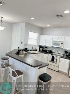 For Sale: $435,000 (3 beds, 2 baths, 1310 Square Feet)