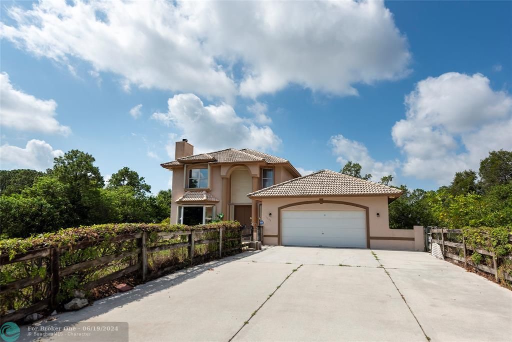 For Sale: $749,900 (4 beds, 2 baths, 2719 Square Feet)