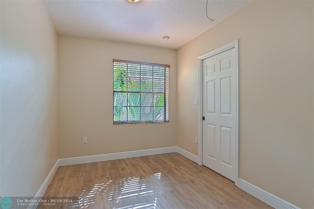 For Rent: $3,300 (2 beds, 2 baths, 1460 Square Feet)