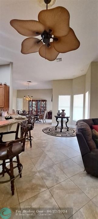 For Sale: $599,000 (3 beds, 2 baths, 3015 Square Feet)