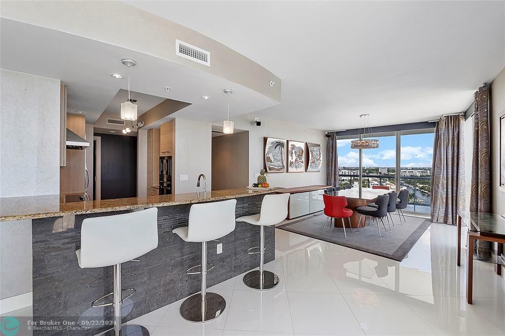 Active With Contract: $2,750,000 (3 beds, 3 baths, 2726 Square Feet)