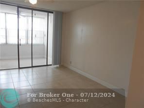 For Rent: $1,600 (1 beds, 1 baths, 780 Square Feet)