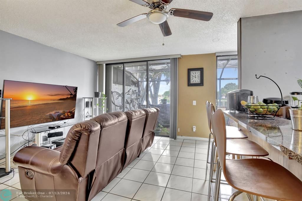 For Sale: $479,900 (3 beds, 2 baths, 1672 Square Feet)