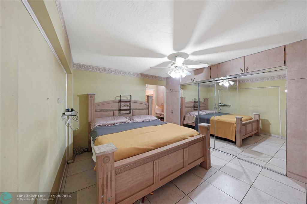 En Venta: $635,000 (3 camas, 2 baños, 1987 Pies cuadrados)