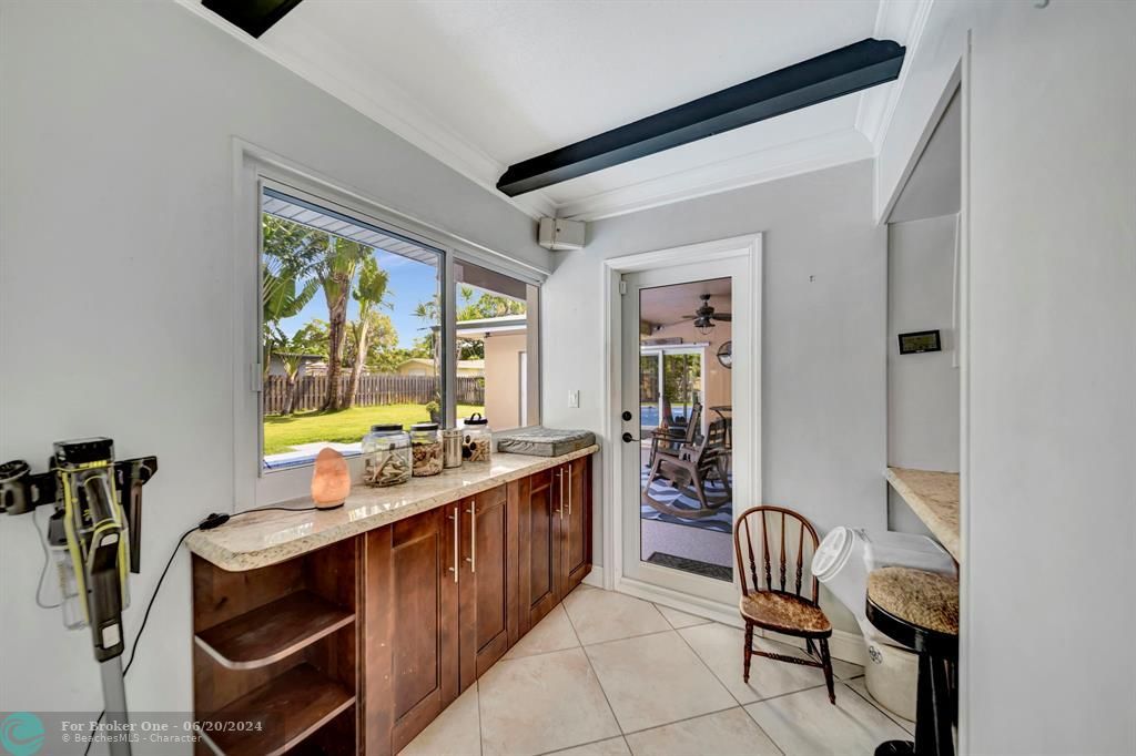 Active With Contract: $675,000 (3 beds, 2 baths, 1864 Square Feet)
