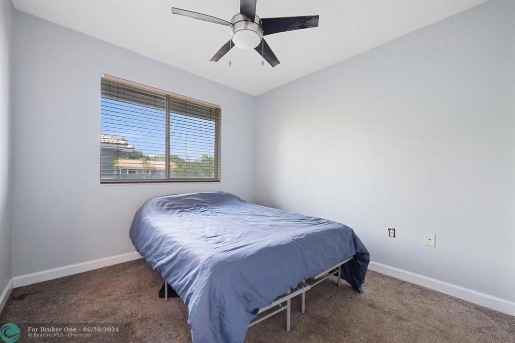 Active With Contract: $365,000 (3 beds, 2 baths, 1460 Square Feet)
