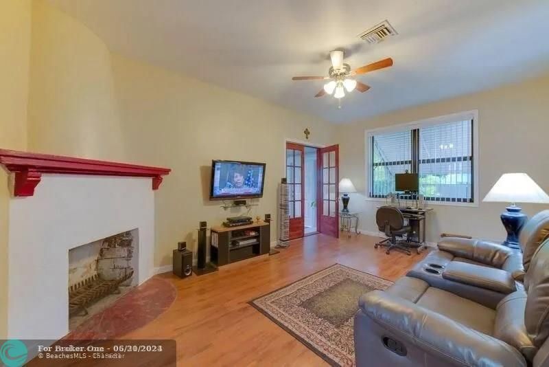 For Rent: $2,800 (2 beds, 1 baths, 0 Square Feet)