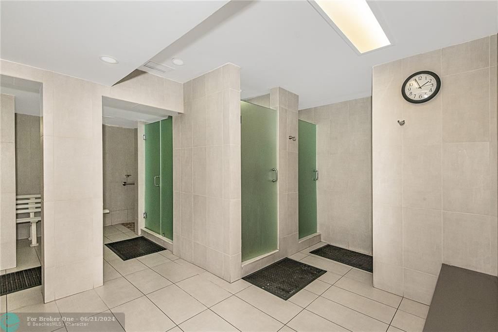 待售: $459,000 (2 贝兹, 2 浴室, 1290 平方英尺)