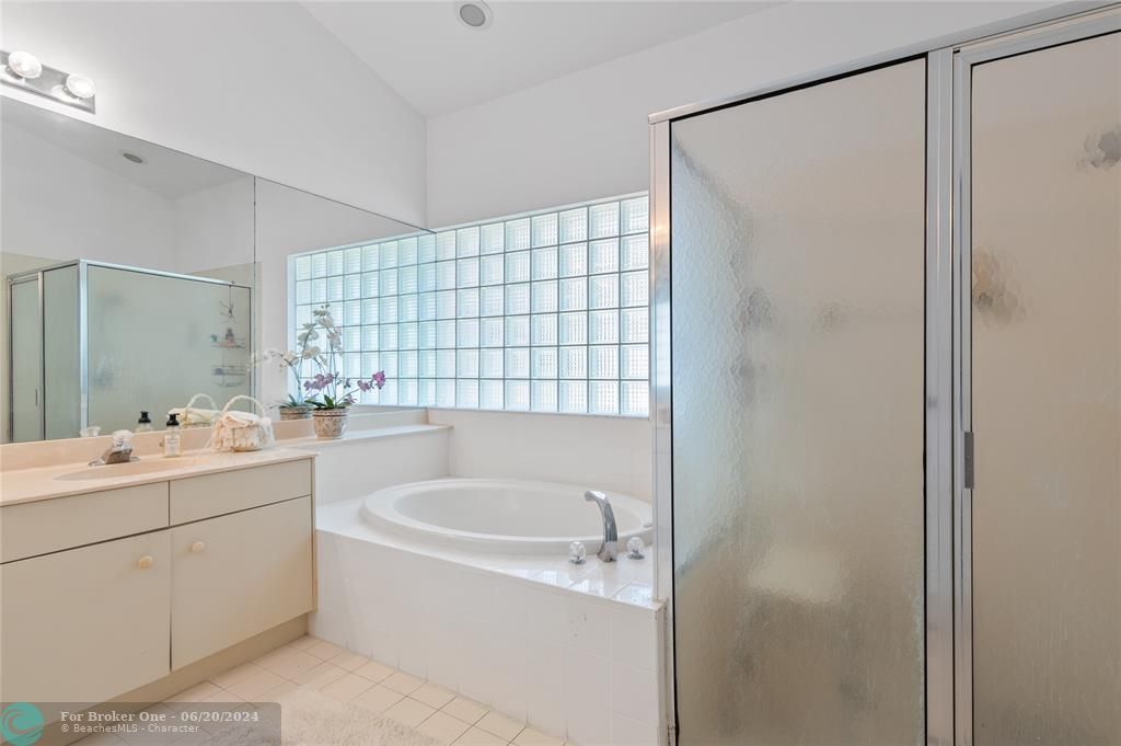 待售: $595,000 (3 贝兹, 2 浴室, 1780 平方英尺)