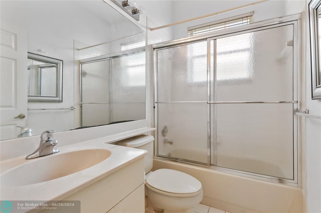 待售: $595,000 (3 贝兹, 2 浴室, 1780 平方英尺)